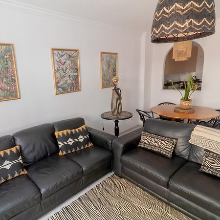 Las Flores Apartments ネルハ エクステリア 写真