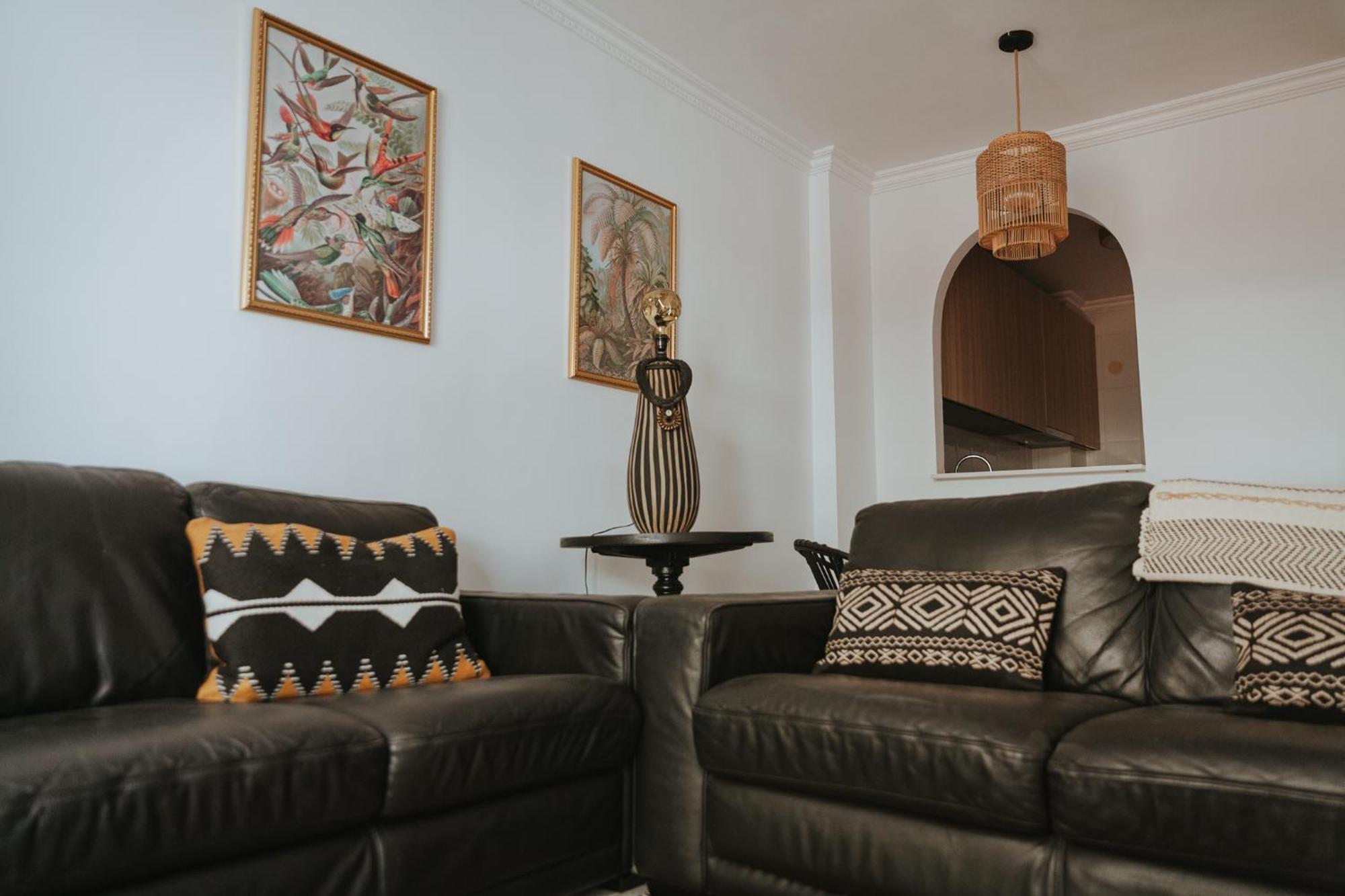 Las Flores Apartments ネルハ エクステリア 写真