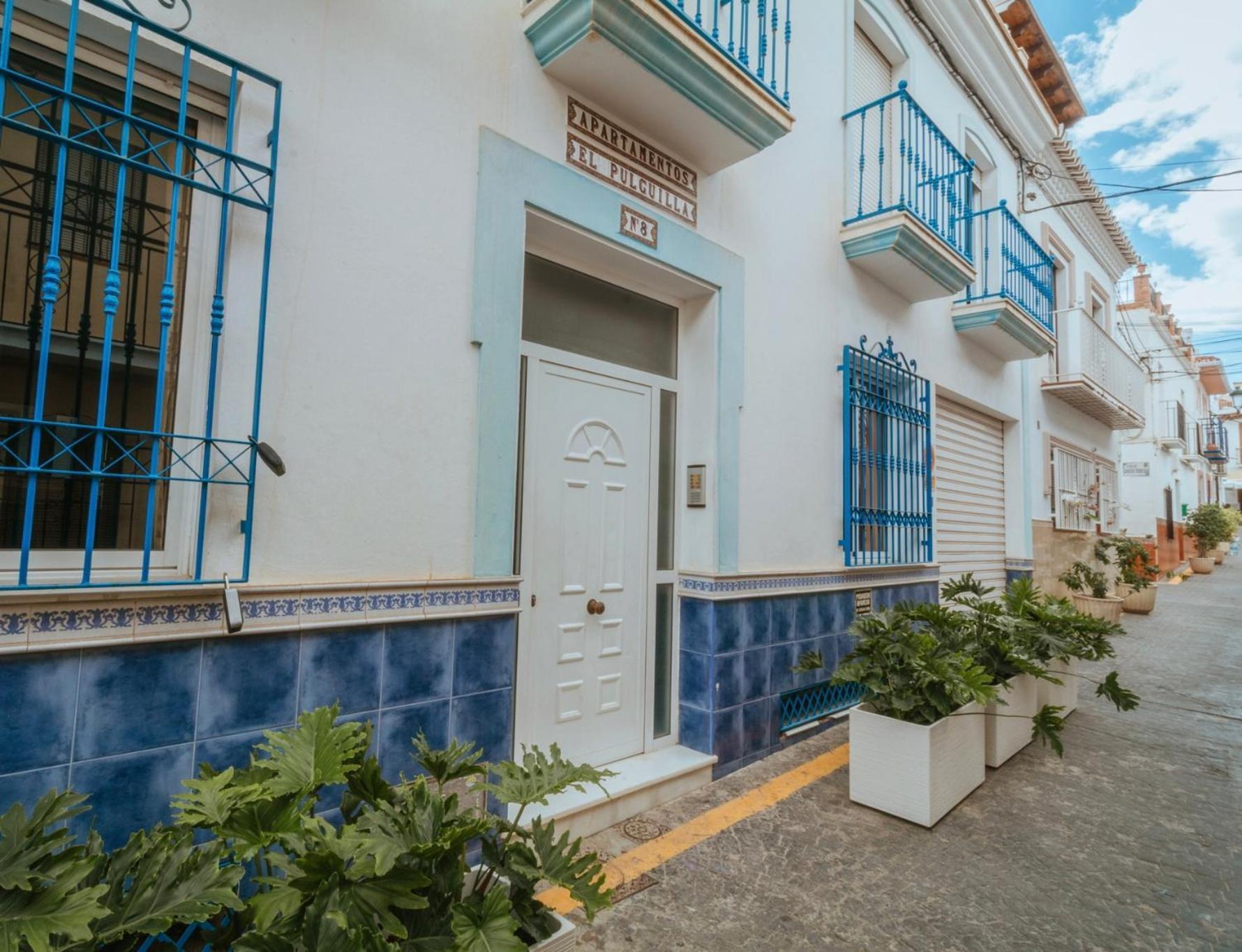 Las Flores Apartments ネルハ エクステリア 写真