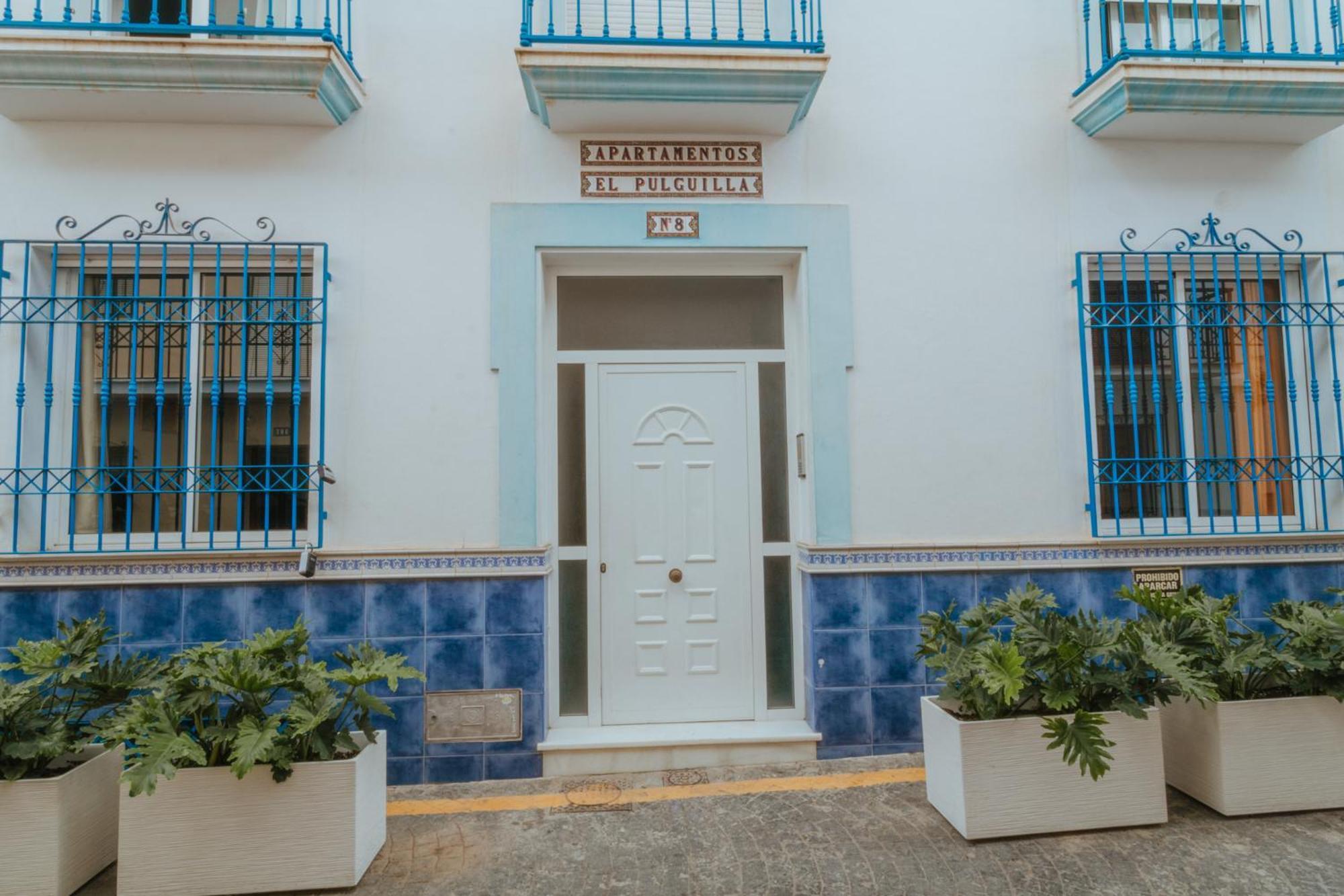 Las Flores Apartments ネルハ エクステリア 写真