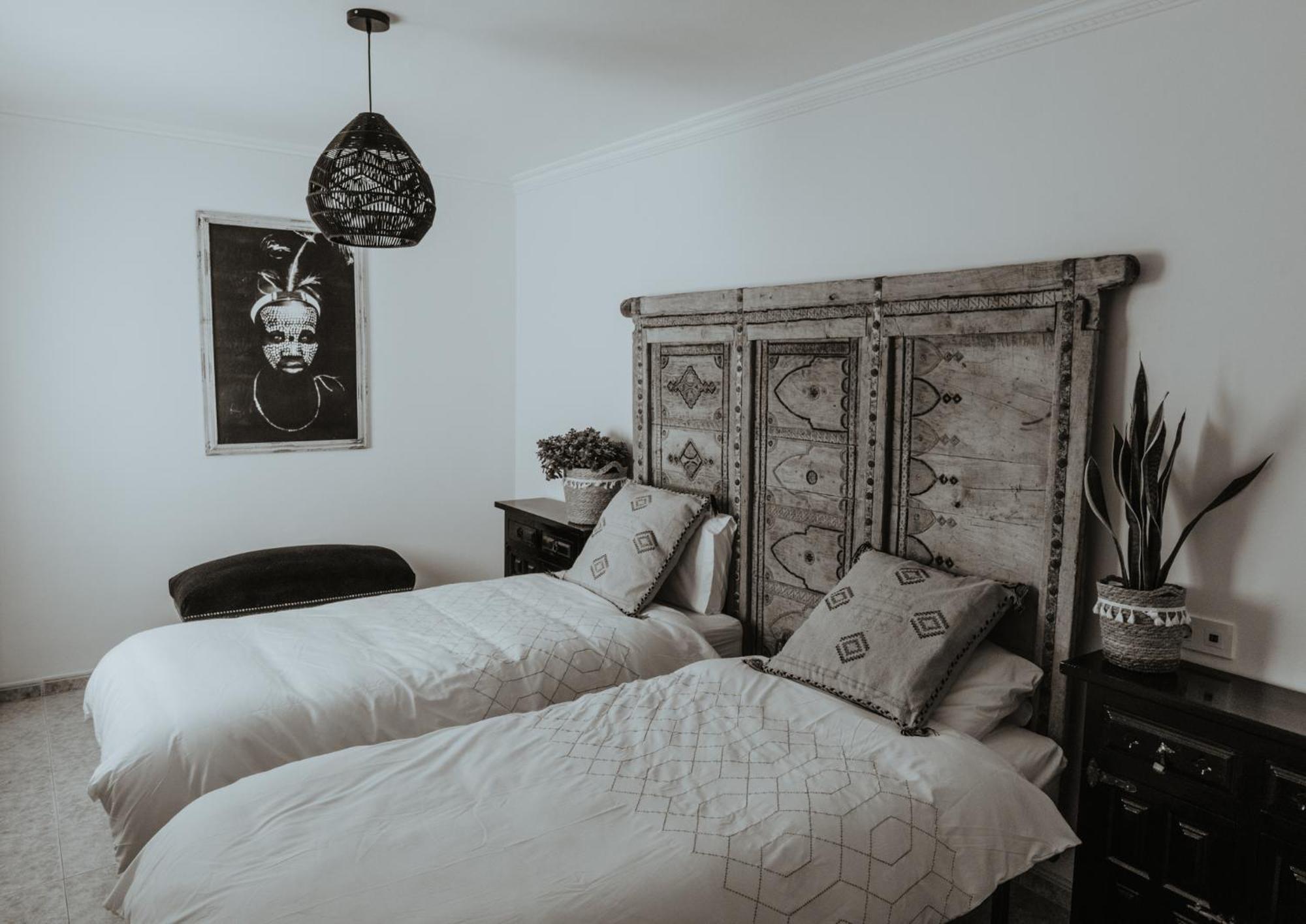 Las Flores Apartments ネルハ エクステリア 写真